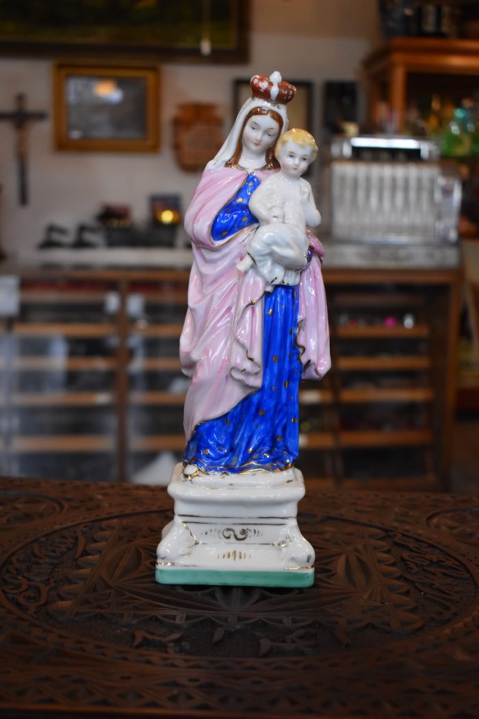 Starožitná soška panny Marie s Ježíškem