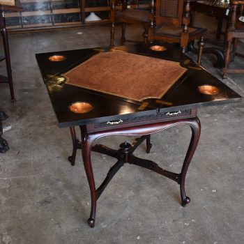 Starožitný karetní stolek