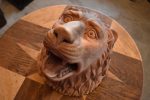 Lev - starožitná nástěnná ozdoba z pálené hlíny