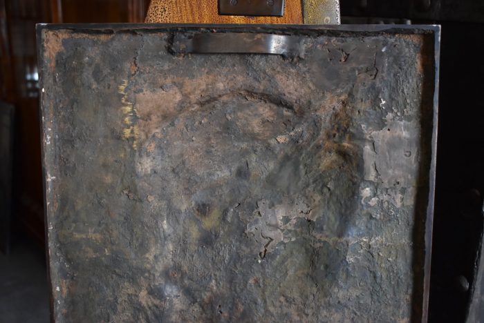 Větší starožitná nástěnná plaketa - mělký umělecký reliéf světice