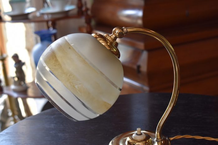 Starožitná funkcionalistická lampička
