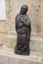 Starožitná soška z litiny Panna Marie