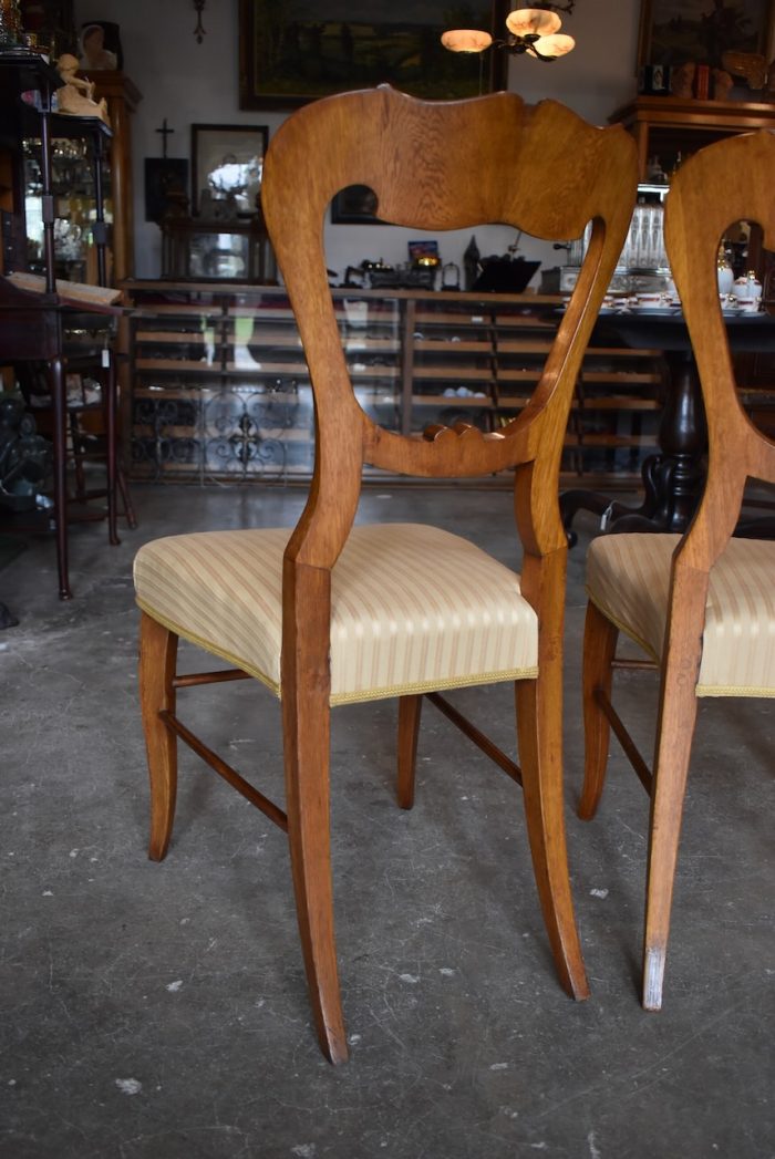 Starožitné měšťanské židle
