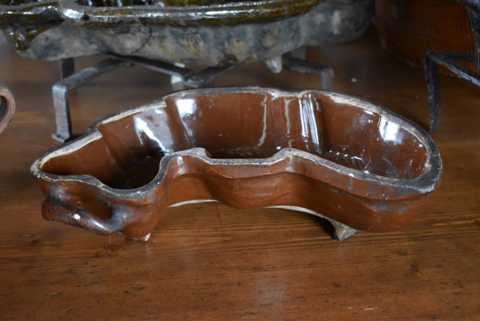 Starožitná keramická forma šupinatého kapra