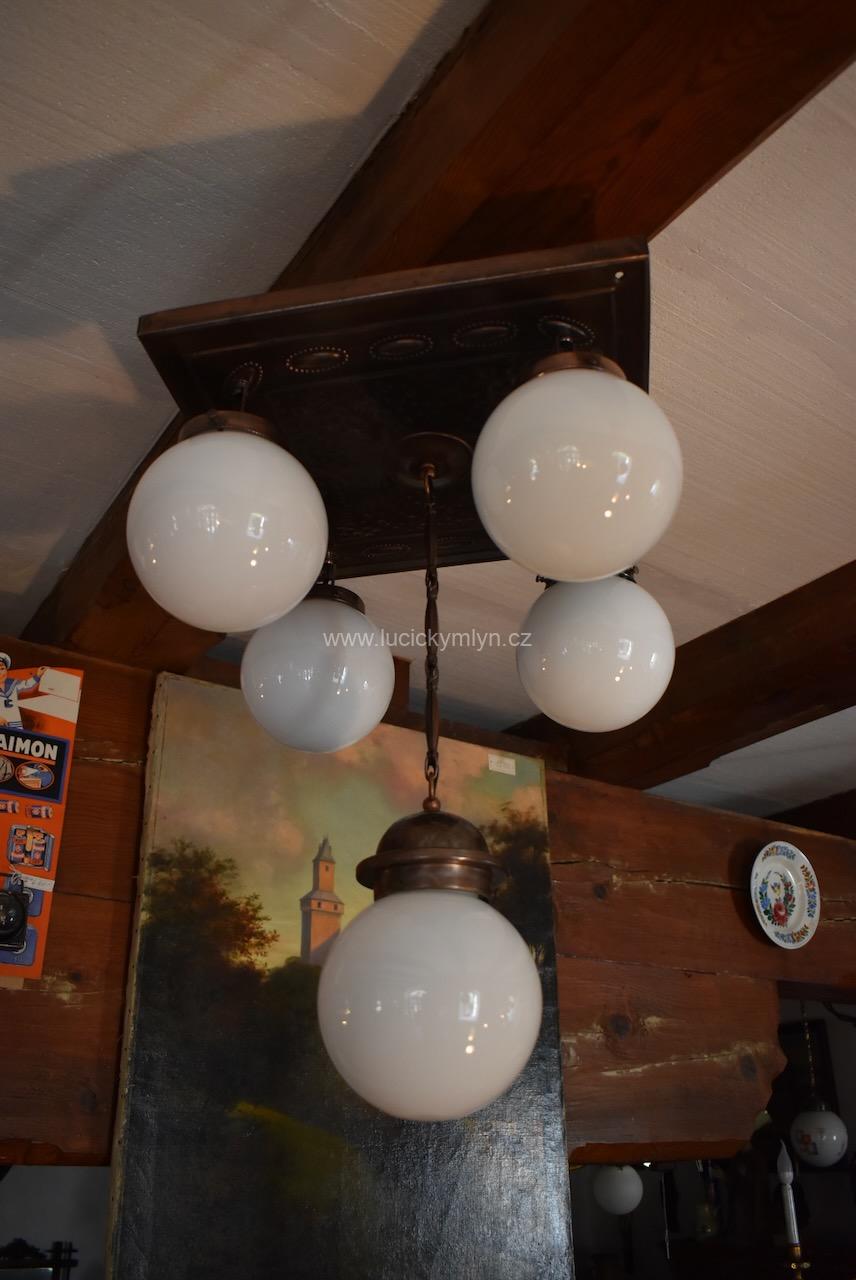 Atypický salonní prvorepublikový lustr Atypický salonní prvorepublikový lustr