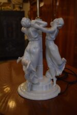 Figurální lampa „Festreigen” K.Himmelstoss