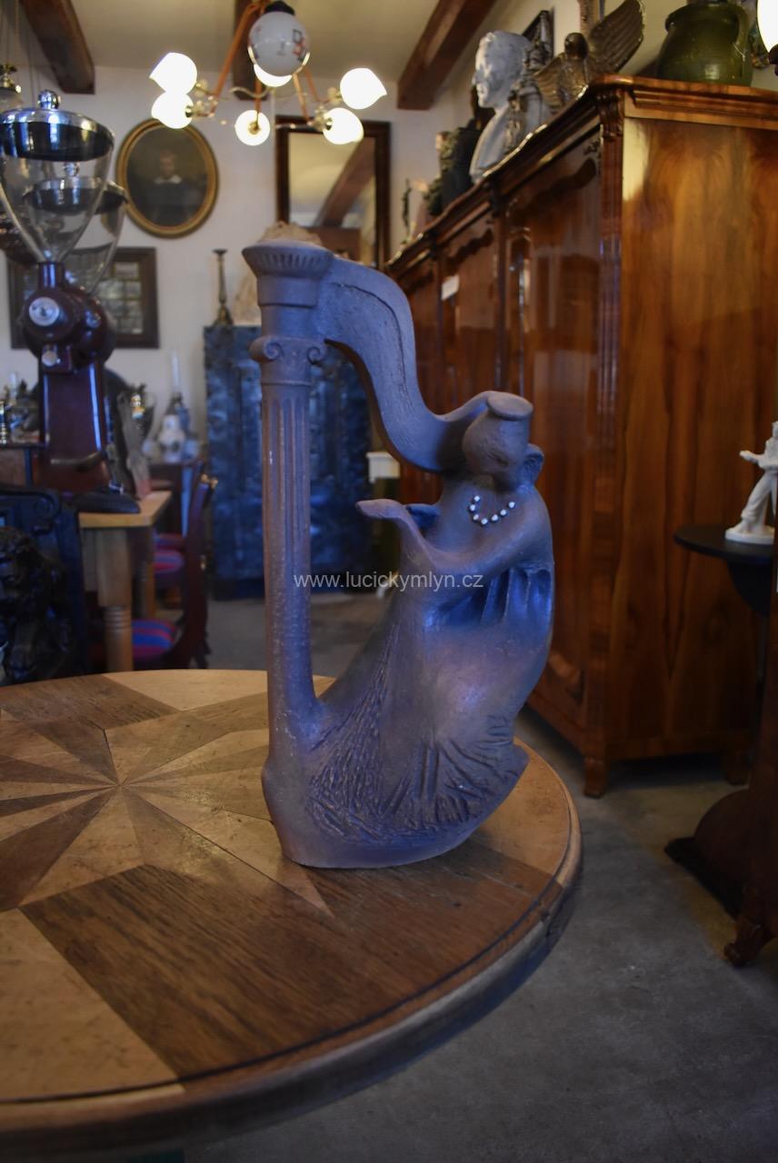 Starožitná soška harfistka B.Dobiáš, KERAS Starožitná soška harfistka B.Dobiáš, KERAS