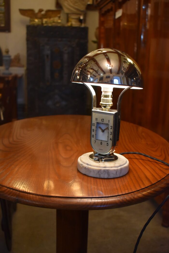Starožitná funkcionalistická lampička ve tvaru hříbku
