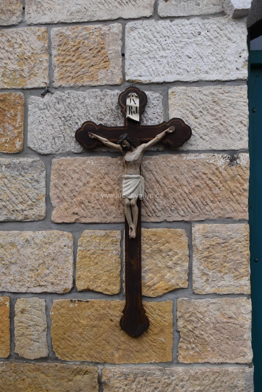 Starožitný Kristus na kříži Starožitný Kristus na kříži