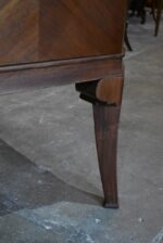 Větší starožitný psací stůl ve stylu ART-DECO
