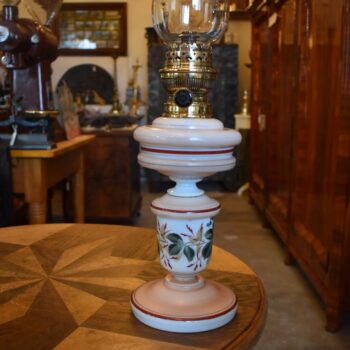 Starožitná lampa ve stylu vrcholného biedermeieru