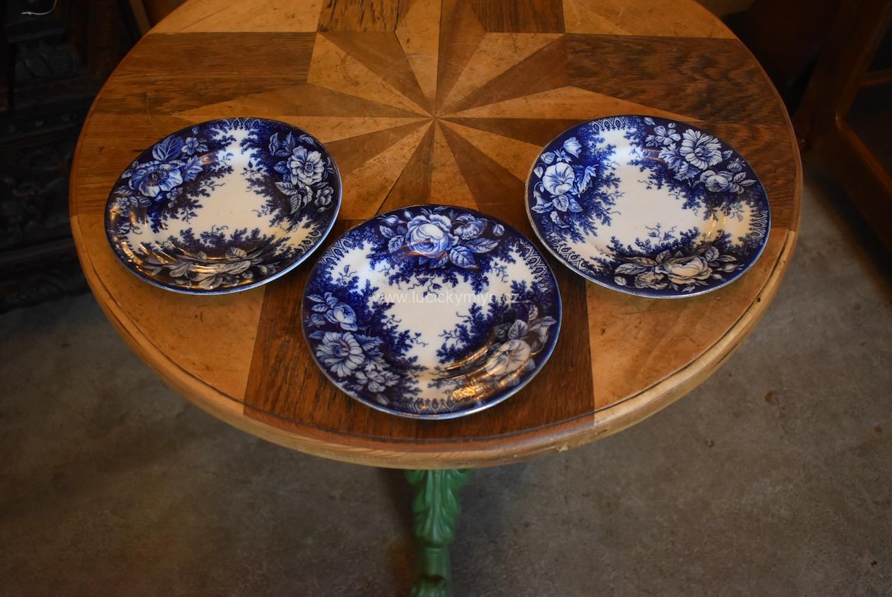 Starožitné sběratelské závěsné talíře Stará Role Starožitné sběratelské závěsné talíře Stará Role