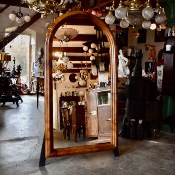 Větší luxusní starožitné barokní zrcadlo