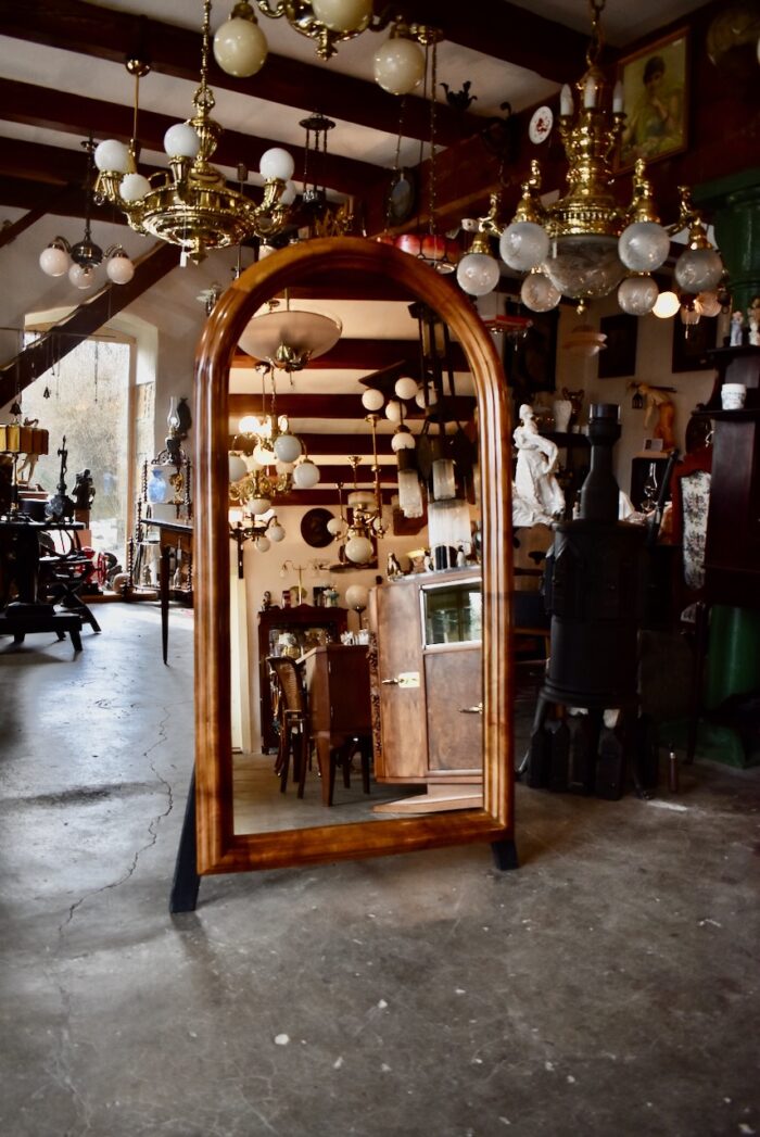 Větší luxusní starožitné barokní zrcadlo