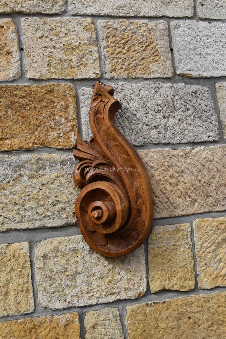 Starožitný vrcholně barokní volutový dekorativně řezaný dílec Starožitný vrcholně barokní volutový dekorativně řezaný dílec