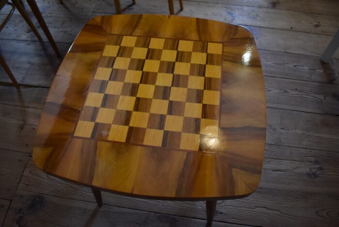 RETRO šachový stolek