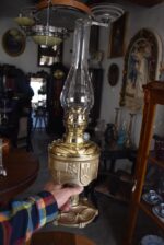 Starožitná petrolejová lampa