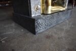 Starožitná skříňka z mírně upraveného ozdobného krytu na topení