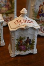 Zajímavá kolekce starožitných kořenek