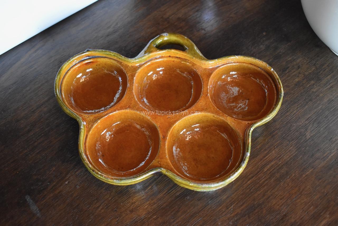 Starožitná forma na lívanečky Starožitná forma na lívanečky