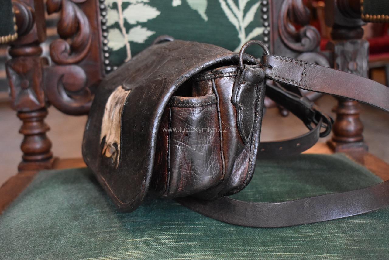 Luxusní starožitná lovecká brašnička Luxusní starožitná lovecká brašnička