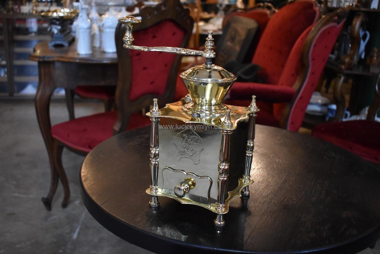 Starožitný kávomlýnek Starožitný kávomlýnek