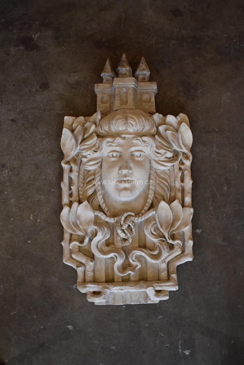 Starožitný fasádní reliéf Starožitný fasádní reliéf