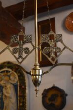 Delší starožitné atypicky navržené secesní dvouramenné světlo