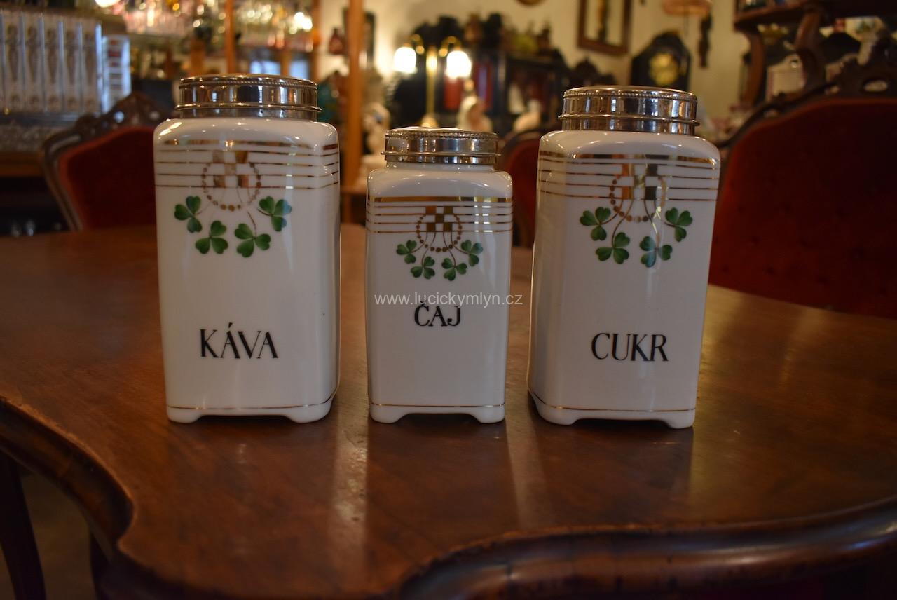 Kolekce porcelánových dóz K.M.P. Wistritz Kolekce porcelánových dóz K.M.P. Wistritz