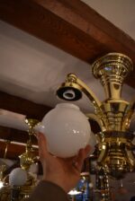 Středně velký luxusní stropní lustr v rondokubistickém stylu