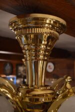 Středně velký luxusní stropní lustr v rondokubistickém stylu