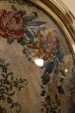 Starožitný secesní rámeček ze zlatě leštěné mosazi s nákladným obrázkem