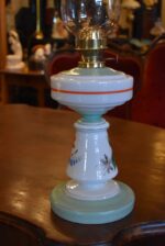 Starožitná petrolejová lampa