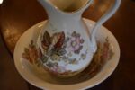 Starožitná porcelánová umývací sada džbán a umyvadlo
