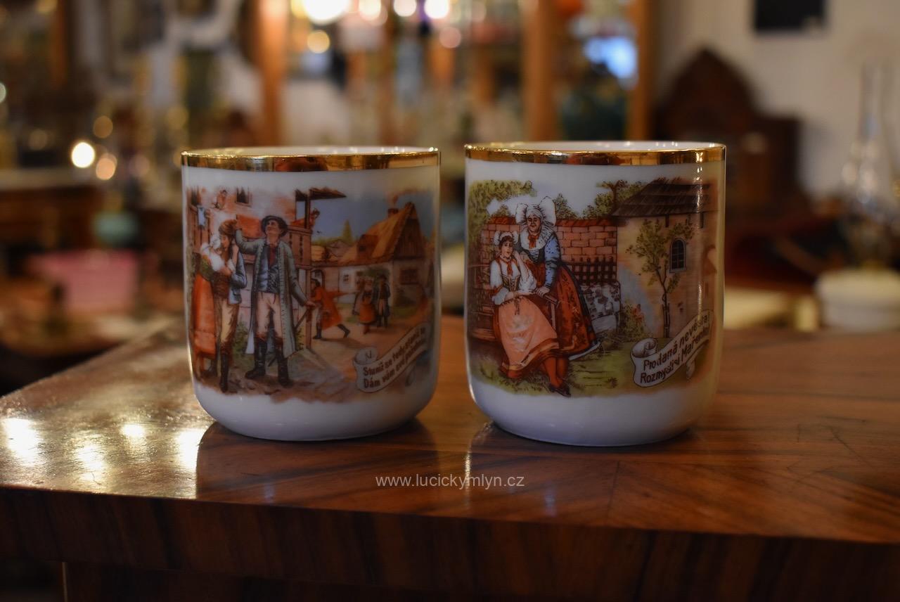 Starožitné porcelánové hrnečky Prodaná nevěsta Starožitné porcelánové hrnečky Prodaná nevěsta