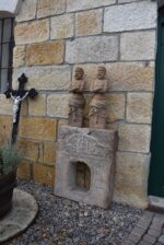 Větší starožitné fasádní pilastrové ozdoby - sošky Atlantů