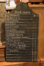 Původní starožitná cedule Ceník masa ze starého prvorepublikového obchodu