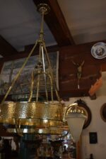 Větší starožitný původně plynový měšťanský lustr