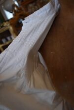 Historická dámská či dívčí košilka z bílého plátna