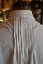 Historická dámská či dívčí košilka z bílého plátna