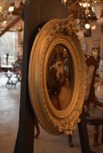 Starožitný zlacený rám s původní italskou reprodukcí Ježíše Krista