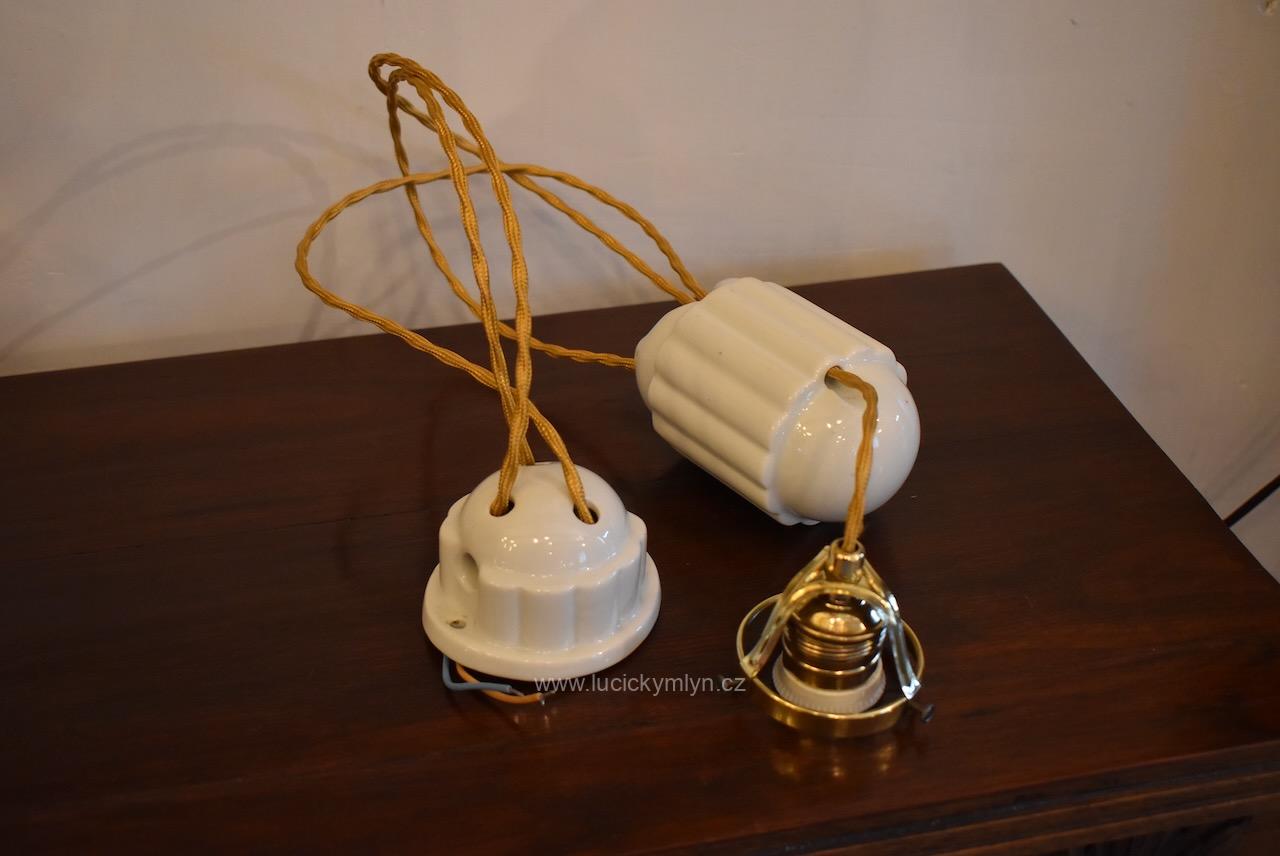 Starožitná porcelánová stahovačka se zlatě opleteným kabelem – lustřík Starožitná porcelánová stahovačka se zlatě opleteným kabelem – lustřík