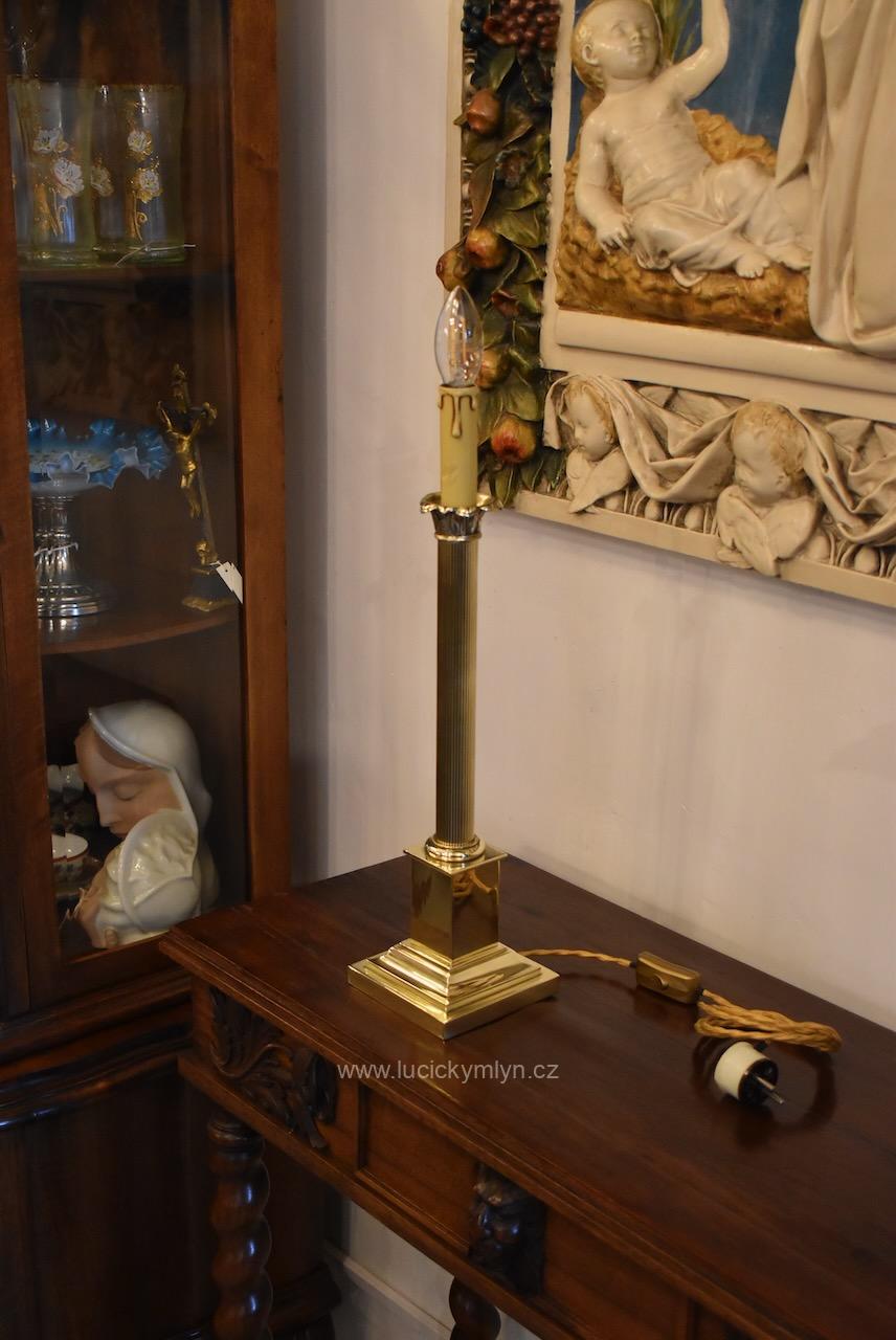Stolní starožitná sloupková lampička v antickém stylu Stolní starožitná sloupková lampička v antickém stylu