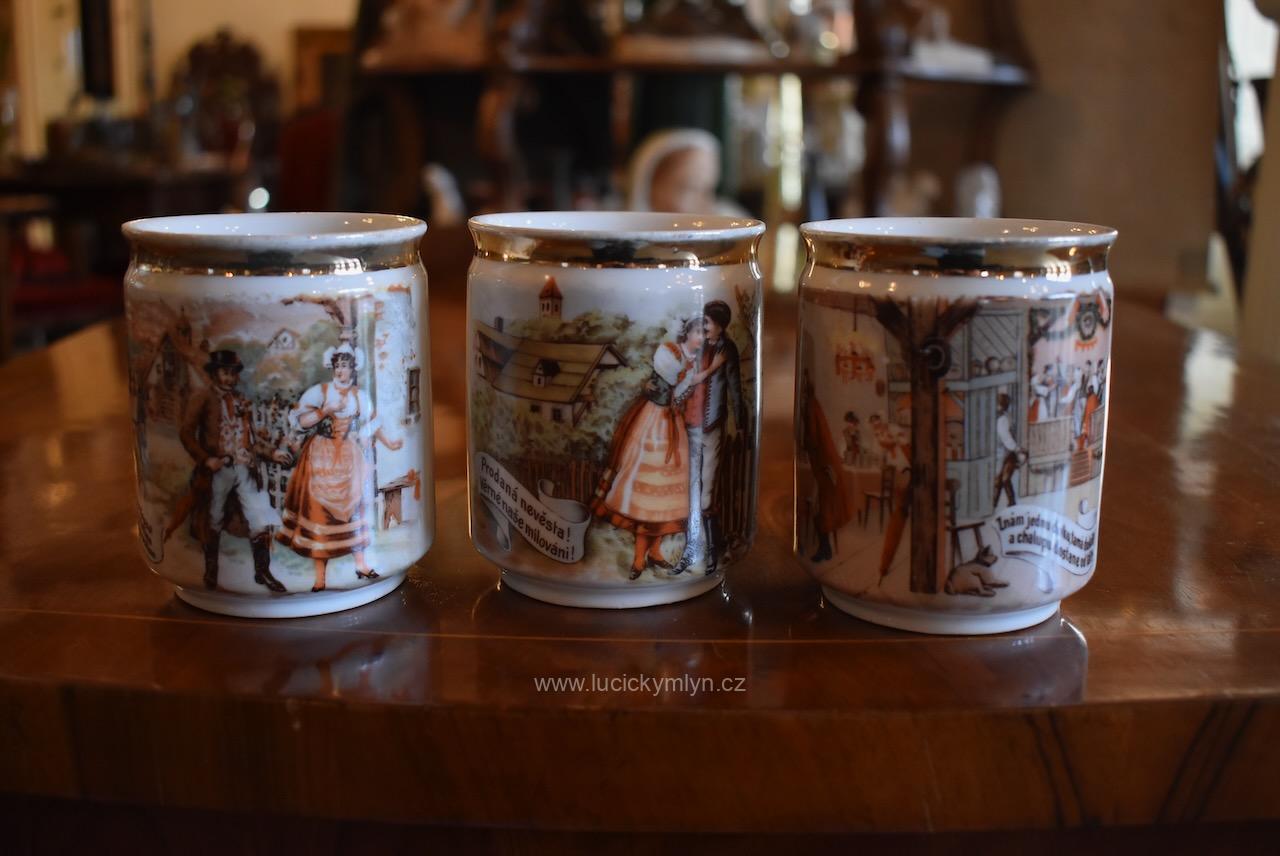 Starožitné porcelánové secesní hrnečky Prodaná nevěsta Starožitné porcelánové secesní hrnečky Prodaná nevěsta