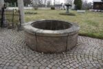 Veliká historická pískovcová studna