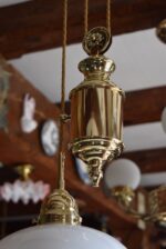 Větší atypicky ztvárněná starožitná stahovačka se třemi rameny