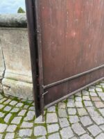 Vkusná a dobře zachovalá dvoukřídlá třímetrová brána