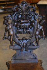 Starožitná pozdně barokní dubová židle v honosném panském stylu