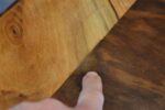 Neorenesanční starožitný bukový stůl s ořechovou dýhovanou deskou