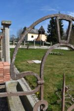 Starožitné kované secesní plotové dílce nebo okenní mříže ze začátku 20. století, 4 kusy.